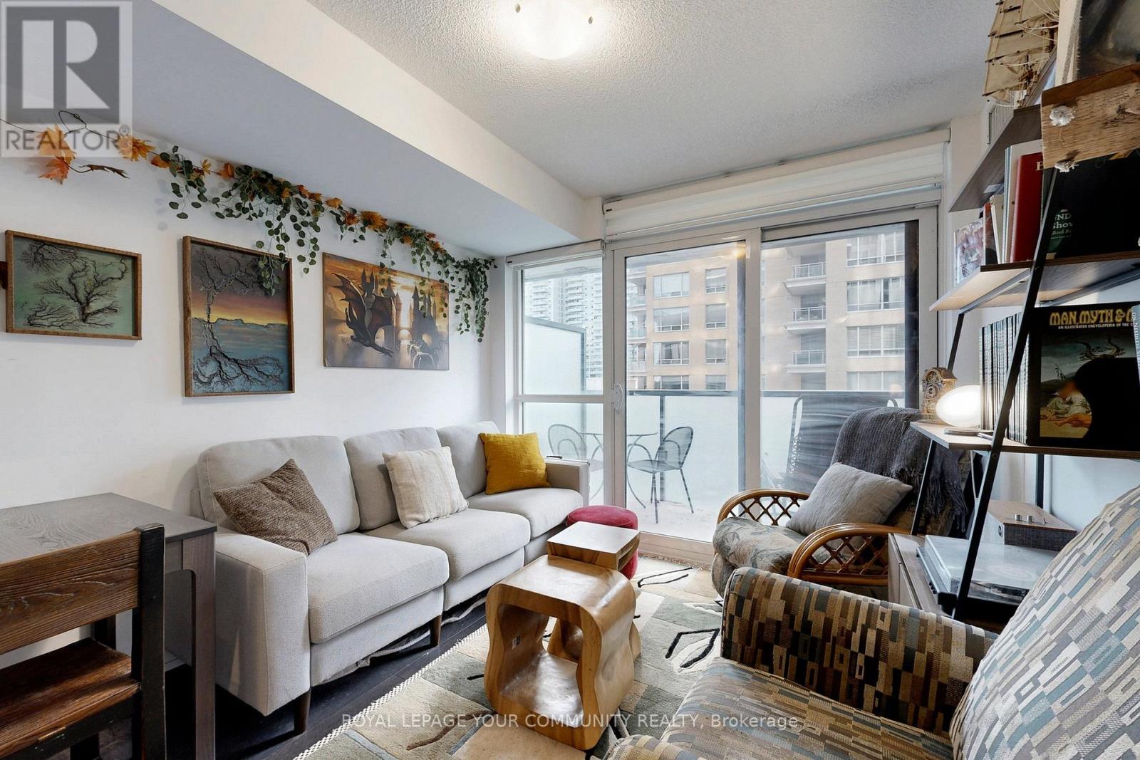 Photo 6 of 410 125 Redpath Avenue, Toronto ON
