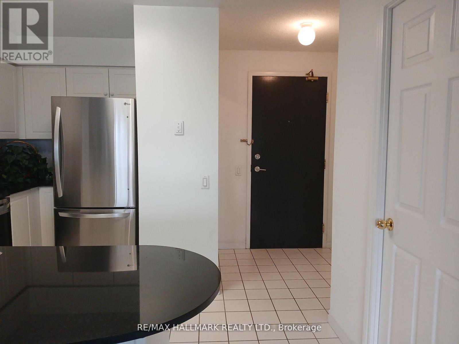 Photo 7 of 503 1720 Eglinton Avenue E, Toronto ON