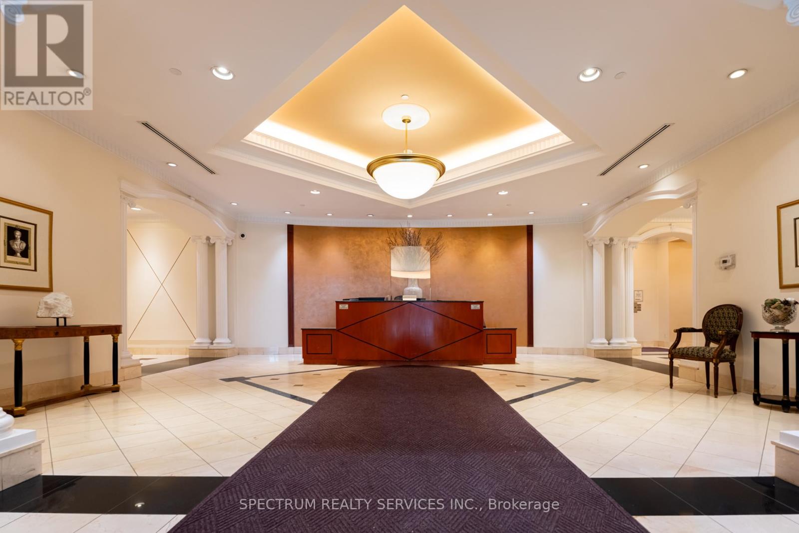 Photo 3 of 205 980 Yonge Street, Toronto ON