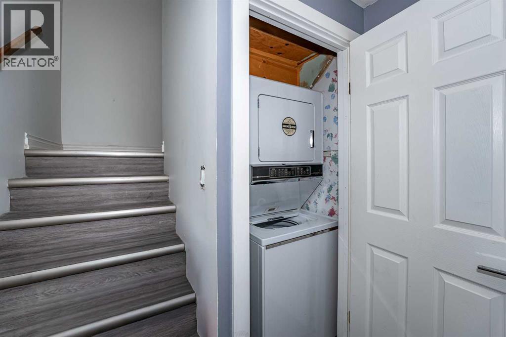 Single Family House for Sale in  Del Ray Road NE Monterey Park Calgary 