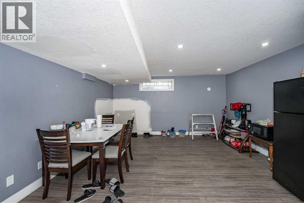 Single Family House for Sale in  Del Ray Road NE Monterey Park Calgary 