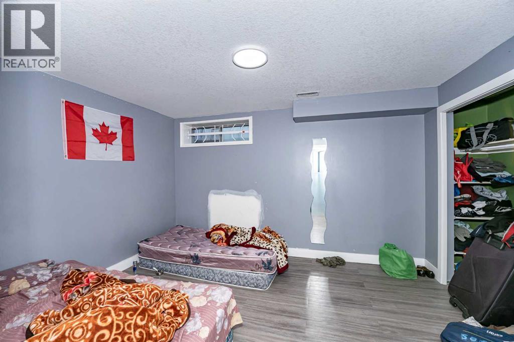 Single Family House for Sale in  Del Ray Road NE Monterey Park Calgary 