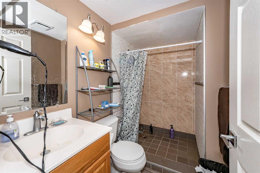 Single Family House for Sale in  Del Ray Road NE Monterey Park Calgary 