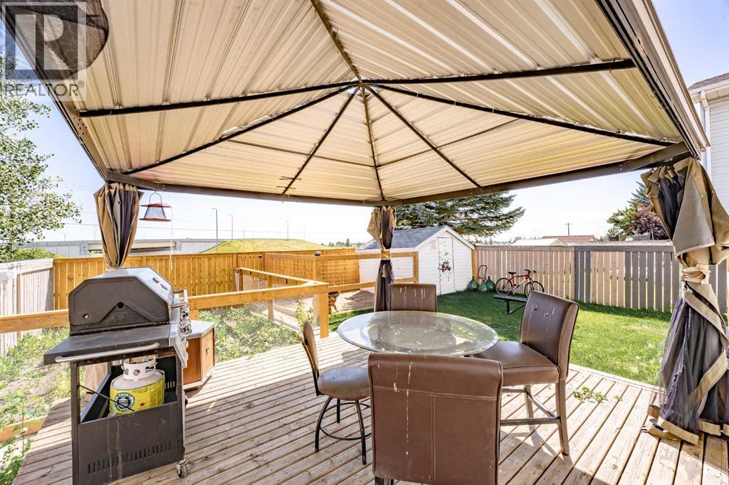 Single Family House for Sale in  Del Ray Road NE Monterey Park Calgary 
