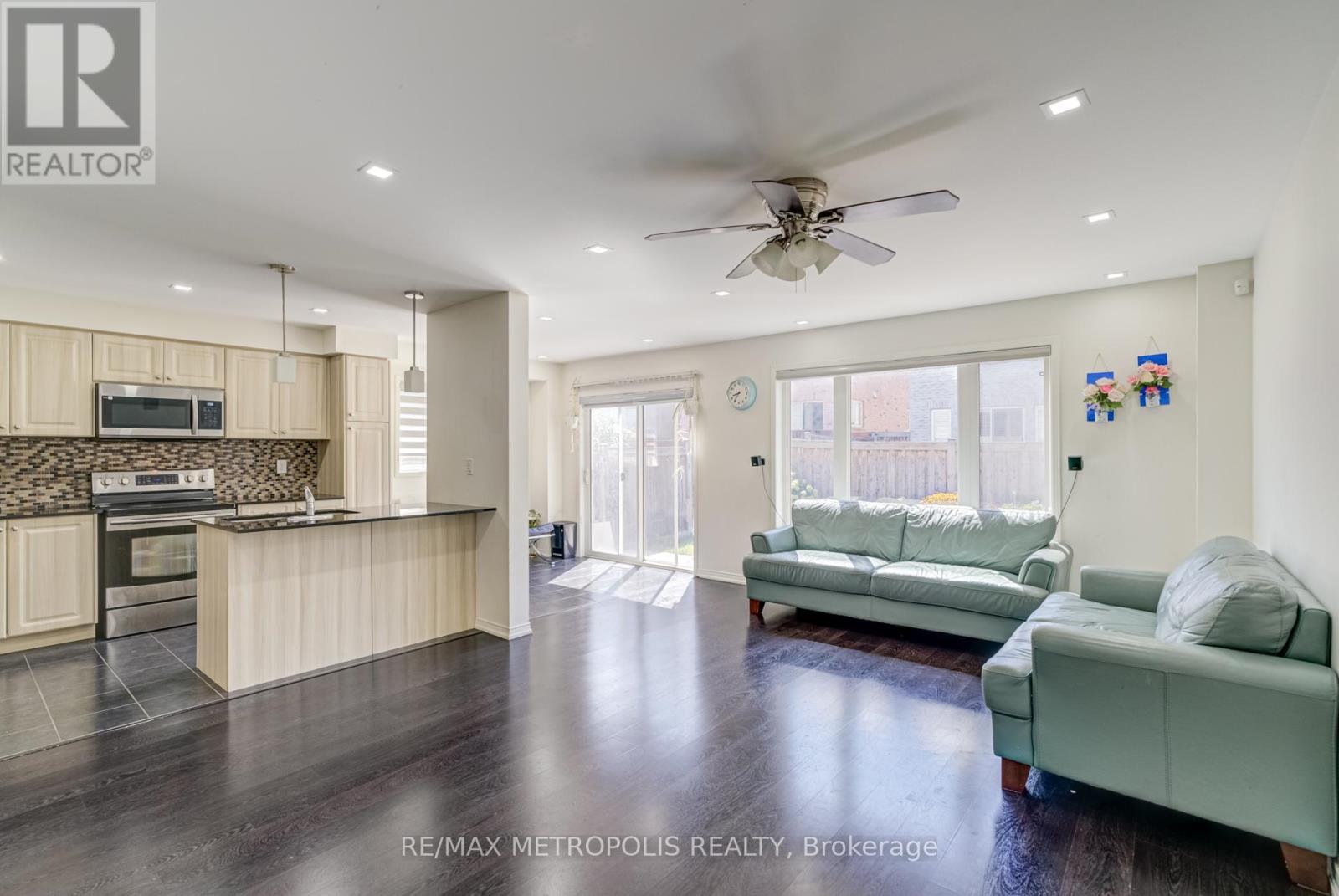 Photo 13 of 55 Formosa Avenue, Ajax ON