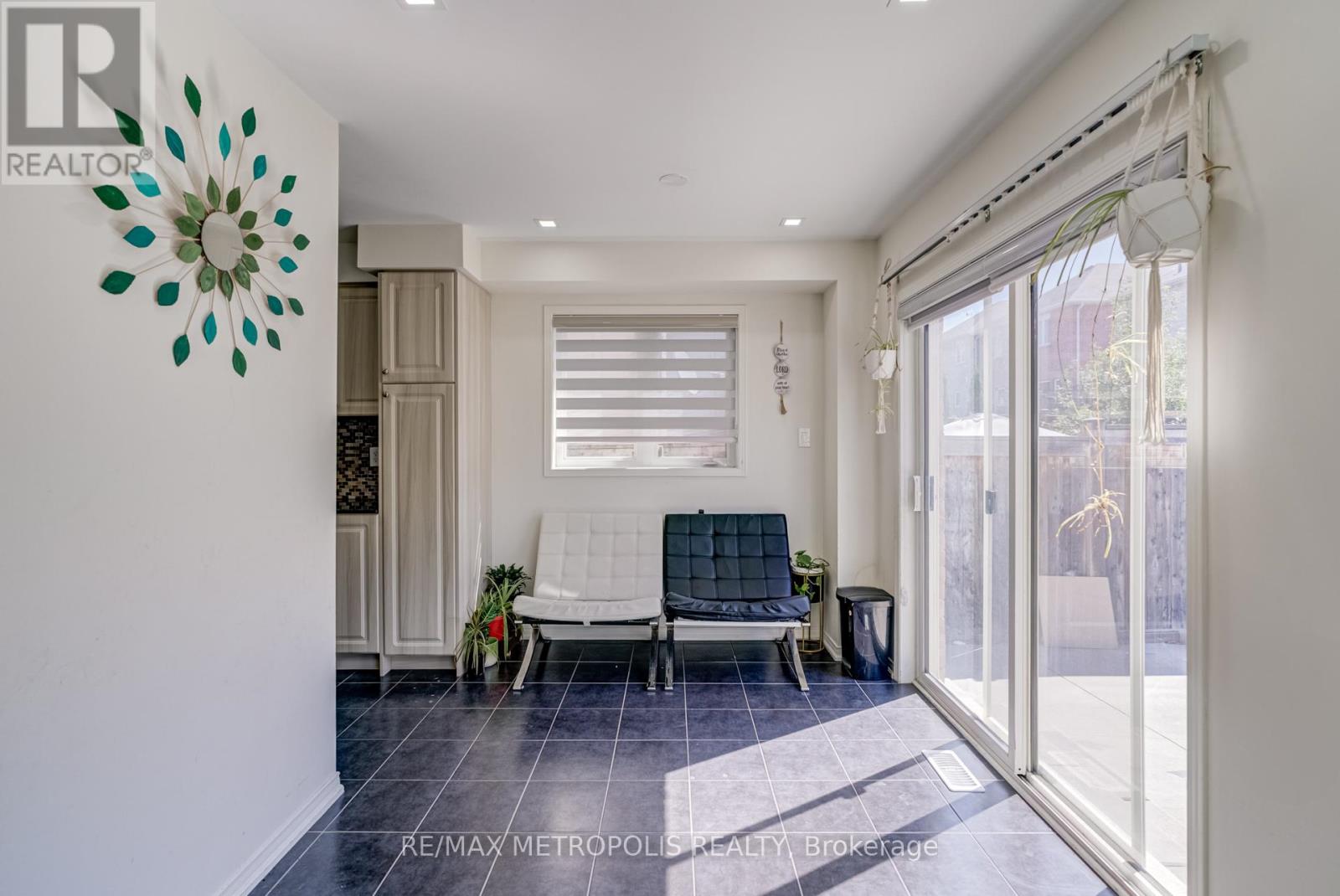 Photo 18 of 55 Formosa Avenue, Ajax ON