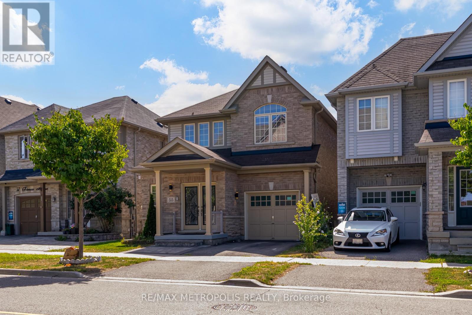 Photo 2 of 55 Formosa Avenue, Ajax ON