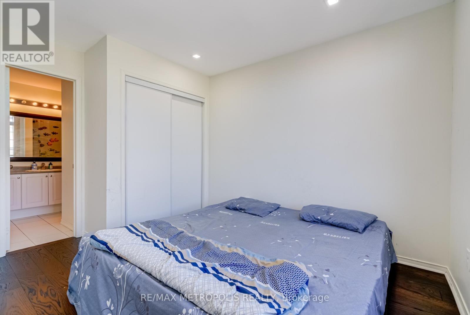 Photo 26 of 55 Formosa Avenue, Ajax ON