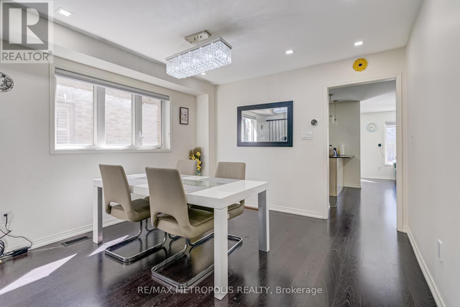 Photo 6 of 55 Formosa Avenue, Ajax ON