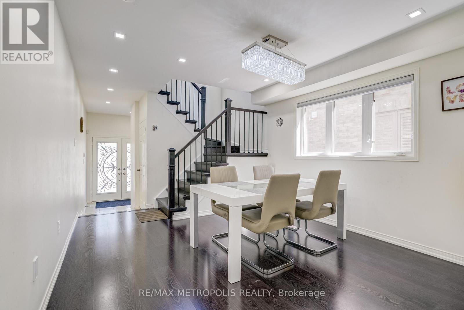 Photo 7 of 55 Formosa Avenue, Ajax ON