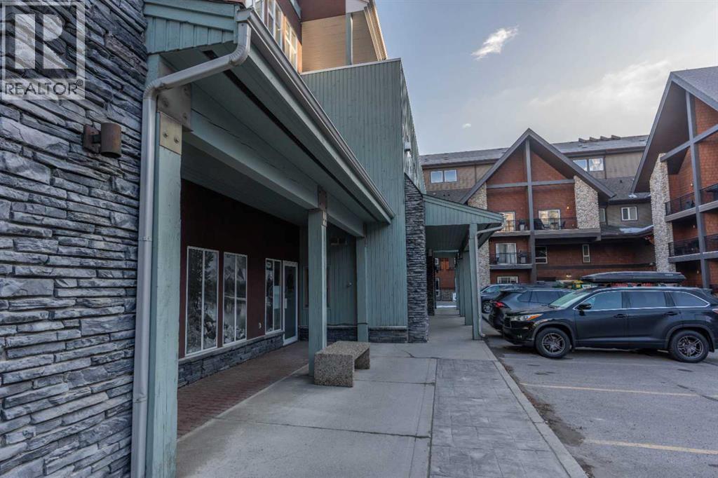 Photo 10 of 109 1151 Sidney Street, Canmore AB