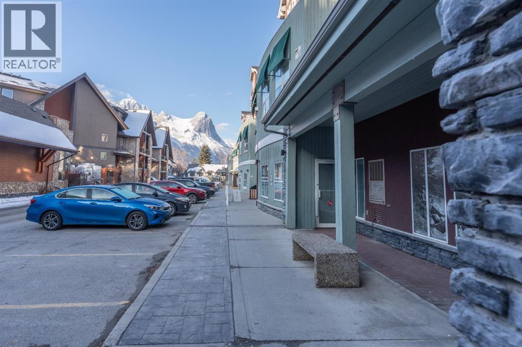 Photo 11 of 109 1151 Sidney Street, Canmore AB