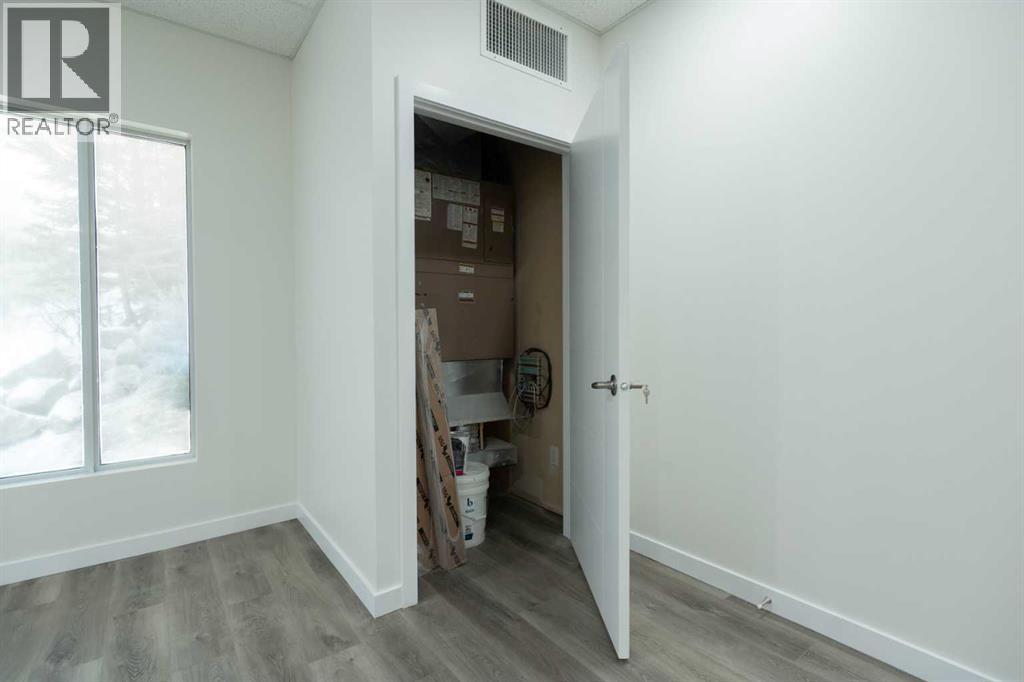 Photo 8 of 109 1151 Sidney Street, Canmore AB