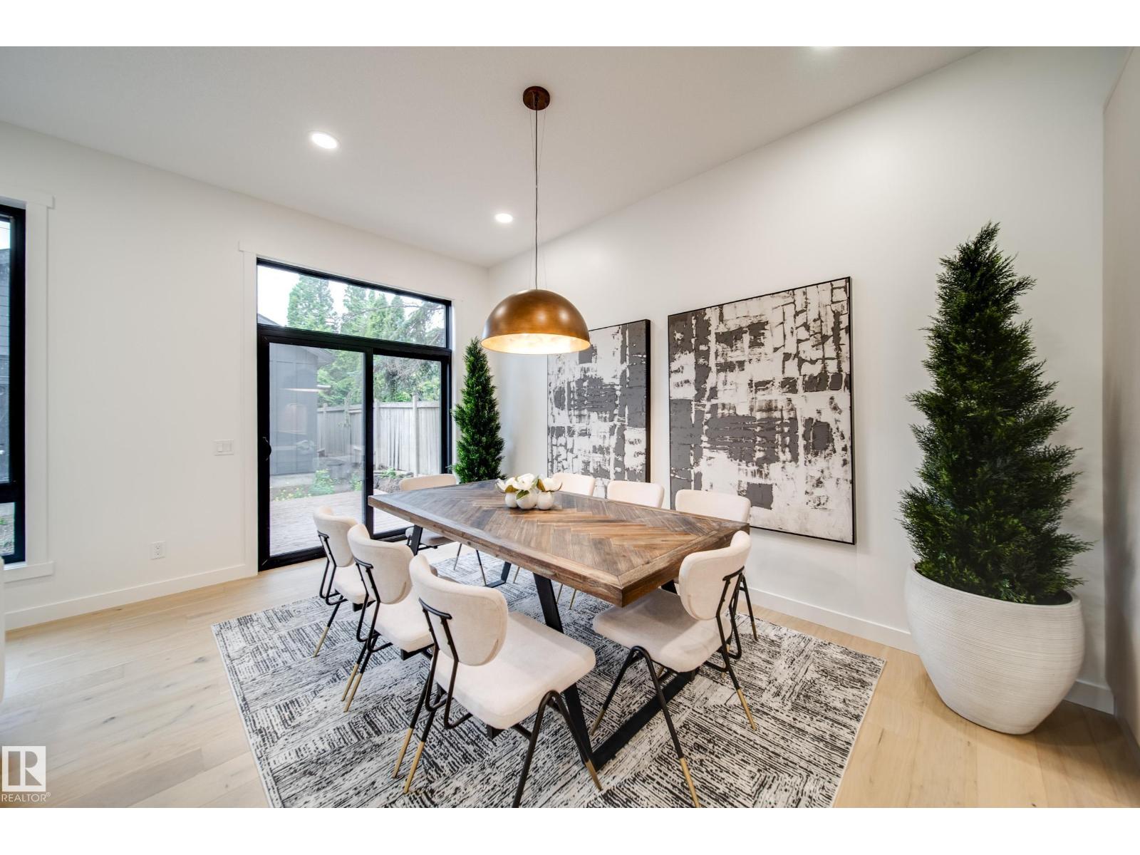 Photo 22 of 40 A Valleyview Cr Nw, Edmonton AB