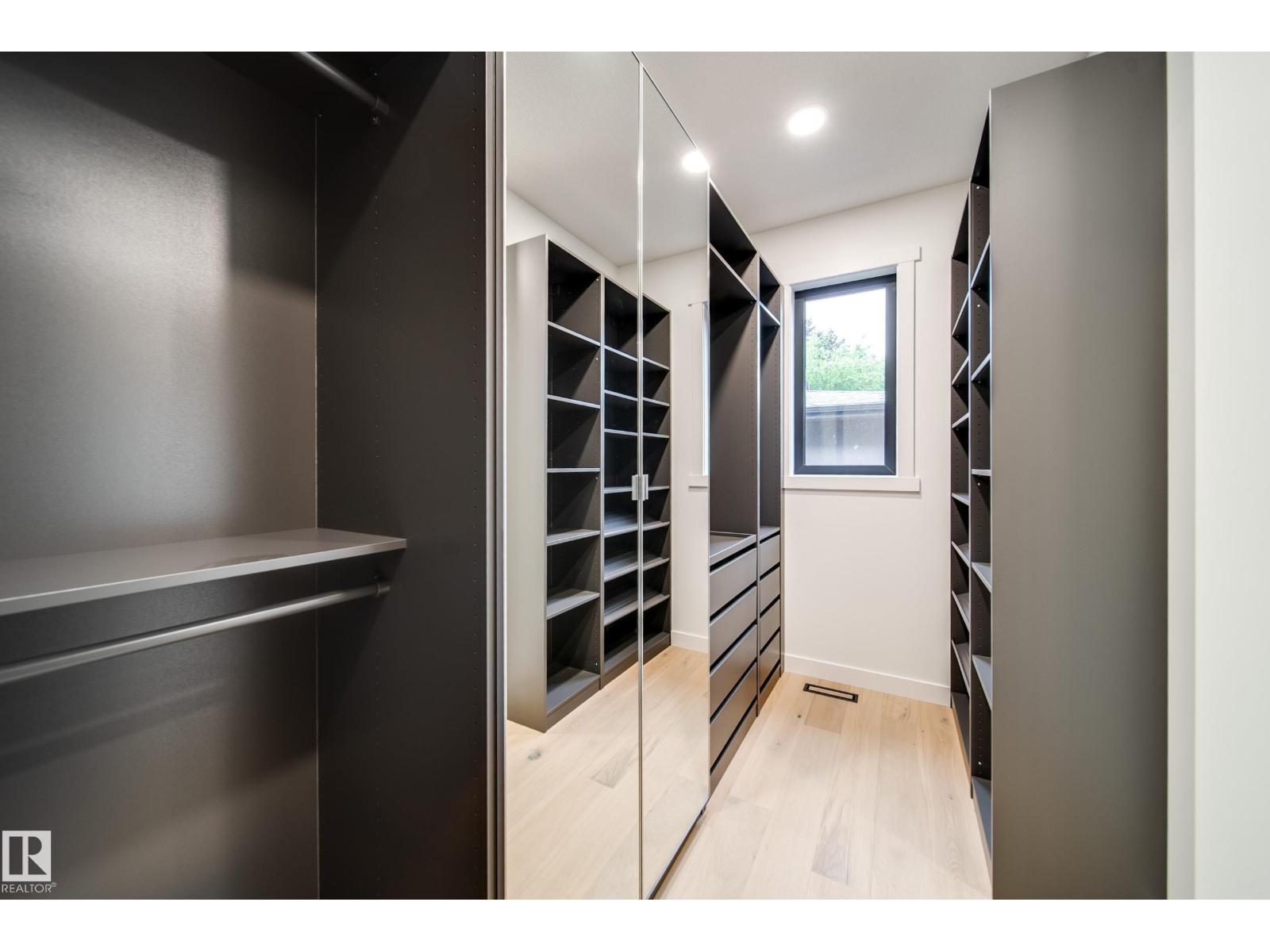 Photo 43 of 40 A Valleyview Cr Nw, Edmonton AB