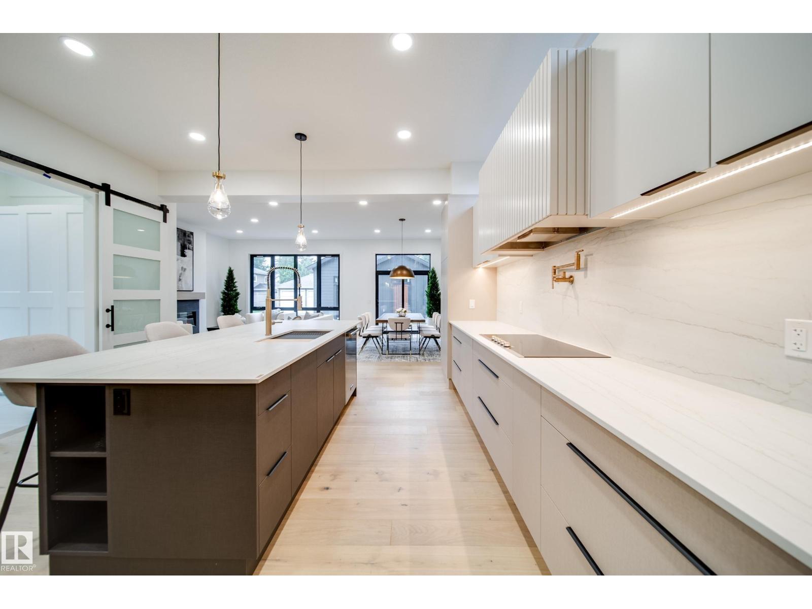 Photo 16 of 40 A Valleyview Cr Nw, Edmonton AB