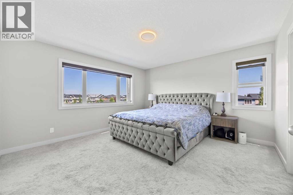 Single Family House for Sale in  Evansfield Place NW Evanston Calgary 