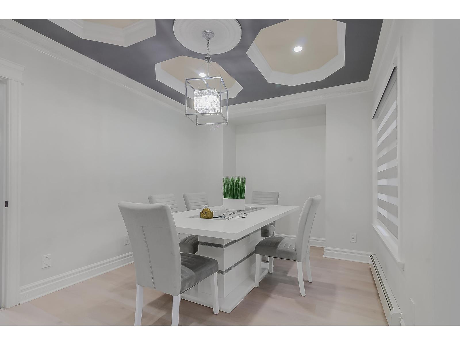 Photo 4 of 6842 131 Street, Surrey BC