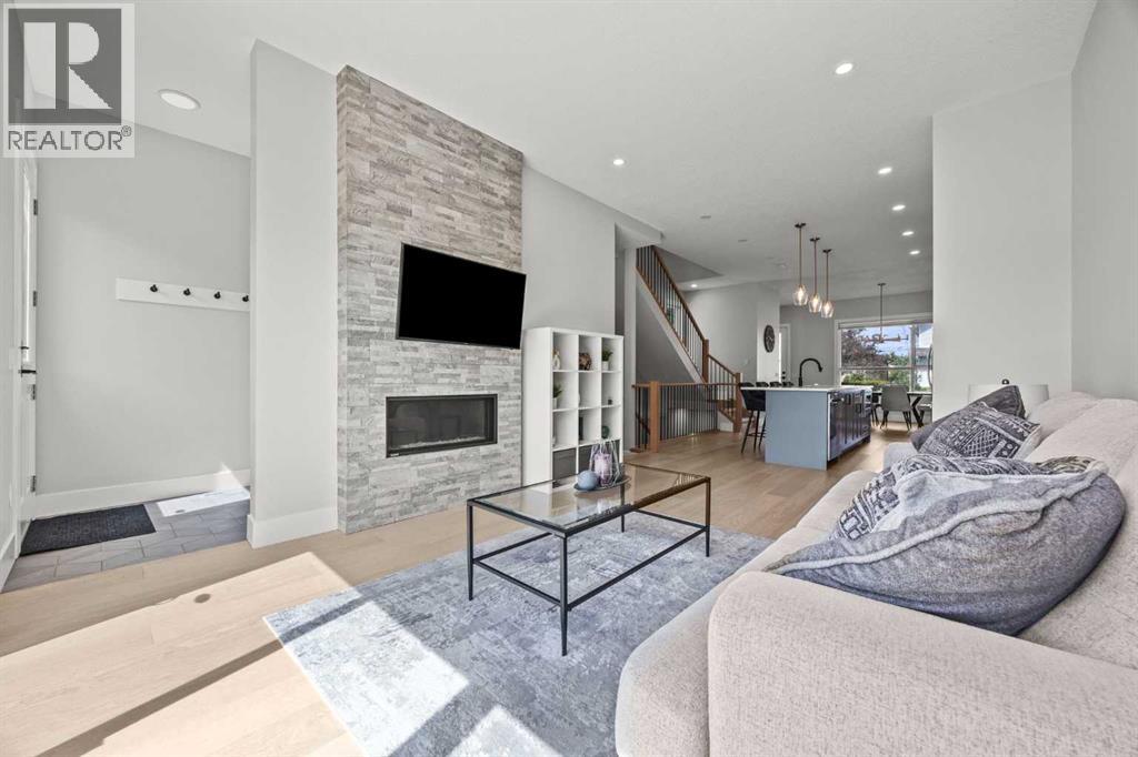 Single Family House for Sale in   Avenue NW Mount Pleasant Calgary 