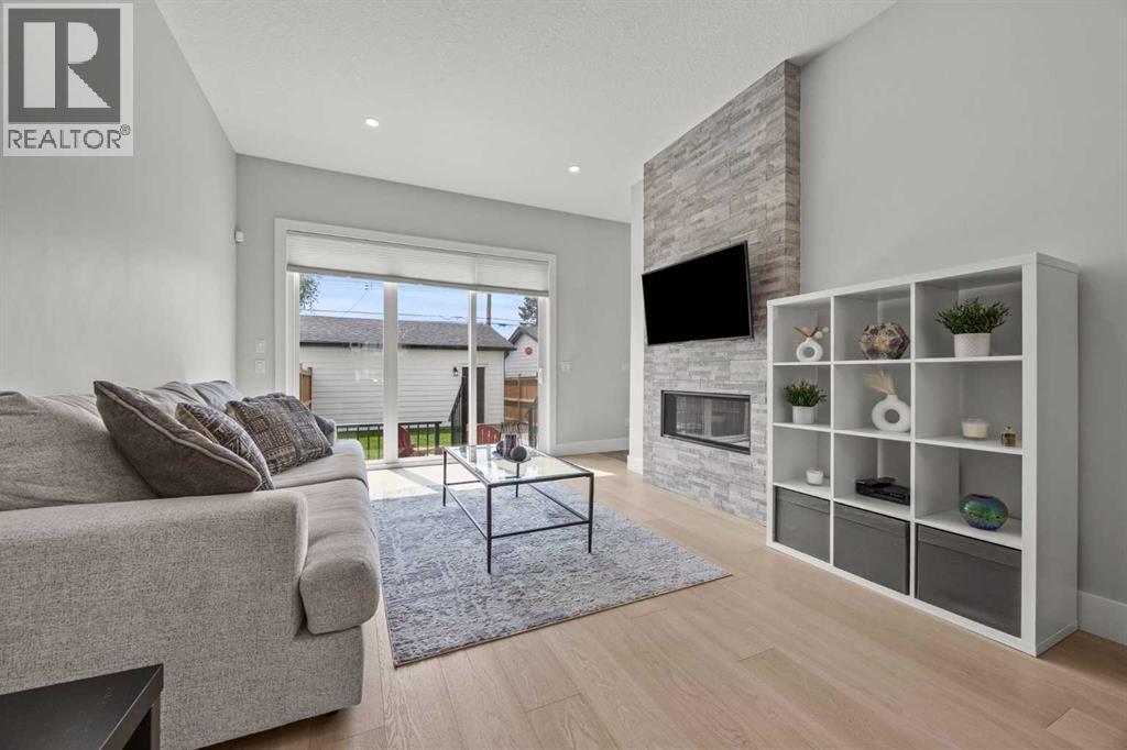 Single Family House for Sale in   Avenue NW Mount Pleasant Calgary 