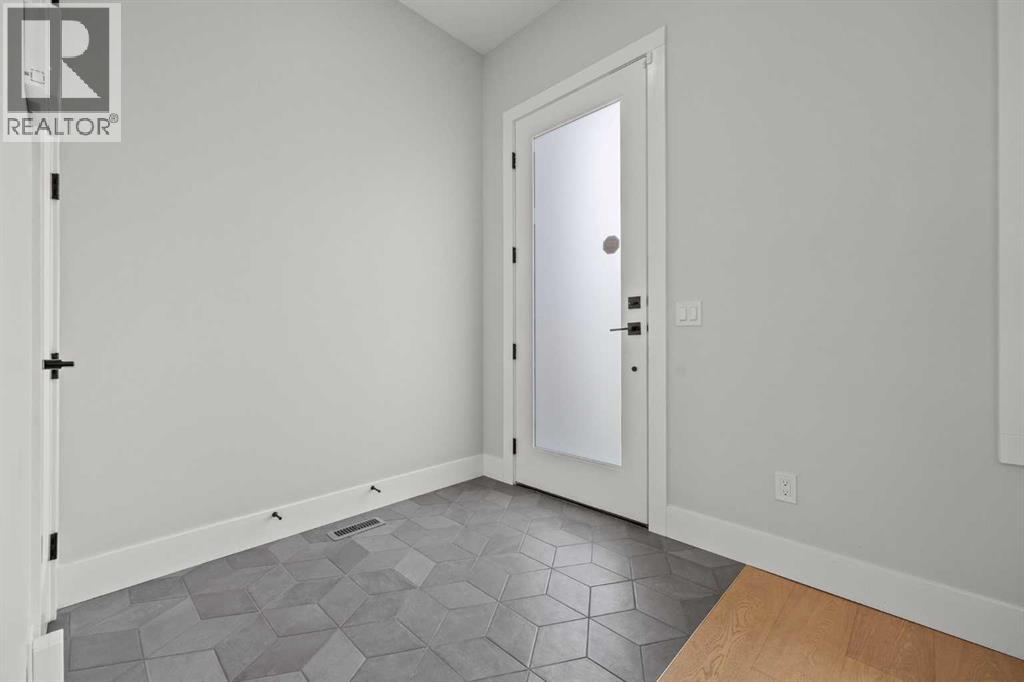 Single Family House for Sale in   Avenue NW Mount Pleasant Calgary 