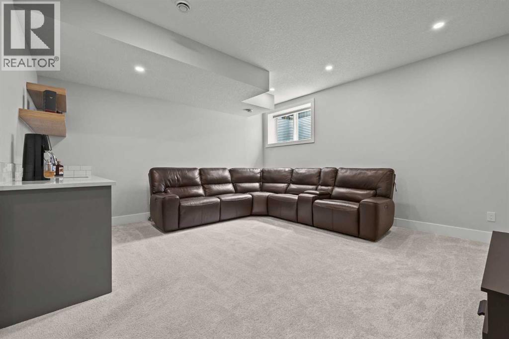 Single Family House for Sale in   Avenue NW Mount Pleasant Calgary 
