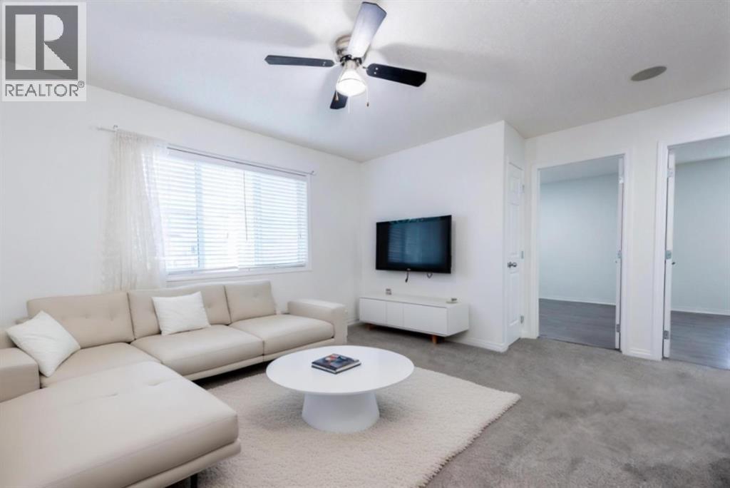 Single Family House for Sale in  Evanscove Circle NW Evanston Calgary 