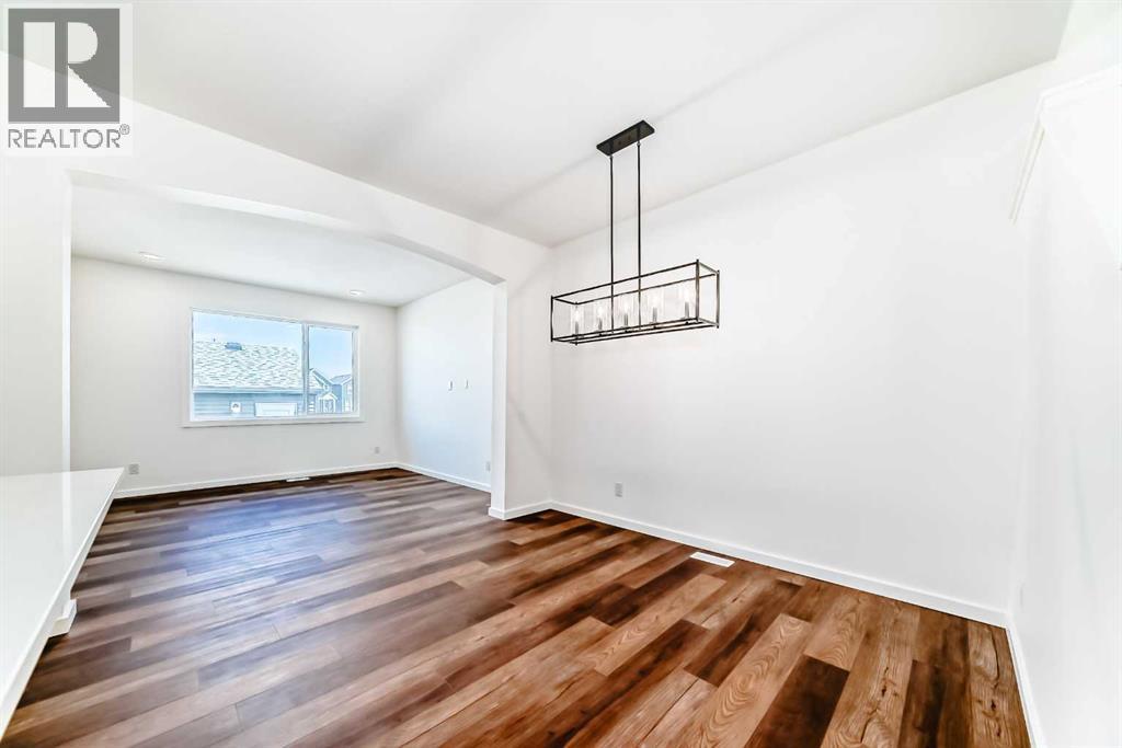 Single Family House for Sale in  Bartlett Crescent SE Rangeview Calgary 