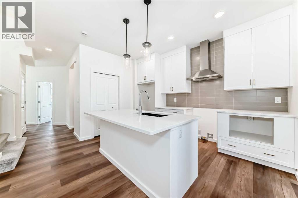 Single Family House for Sale in  Bartlett Crescent SE Rangeview Calgary 