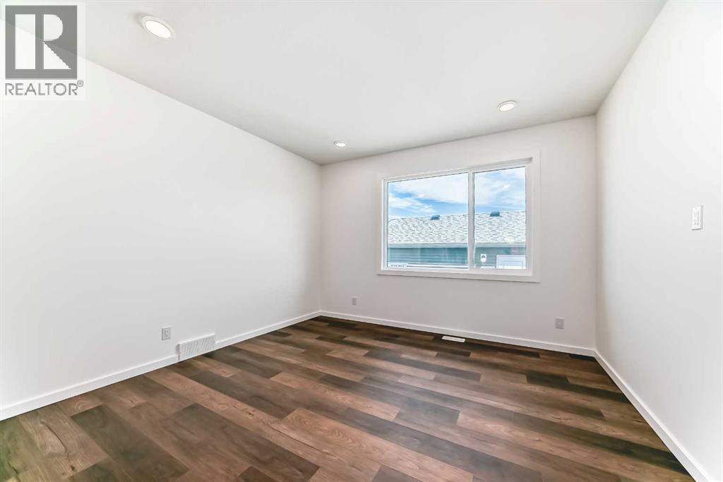 Single Family House for Sale in  Bartlett Crescent SE Rangeview Calgary 