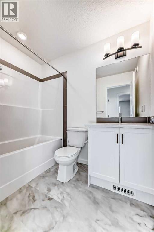 Single Family House for Sale in  Bartlett Crescent SE Rangeview Calgary 