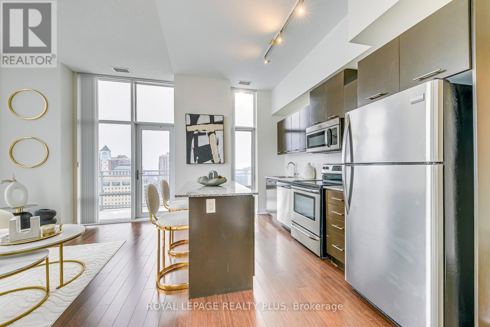 Photo 10 of 2202 365 Prince Of Wales Drive, Mississauga ON