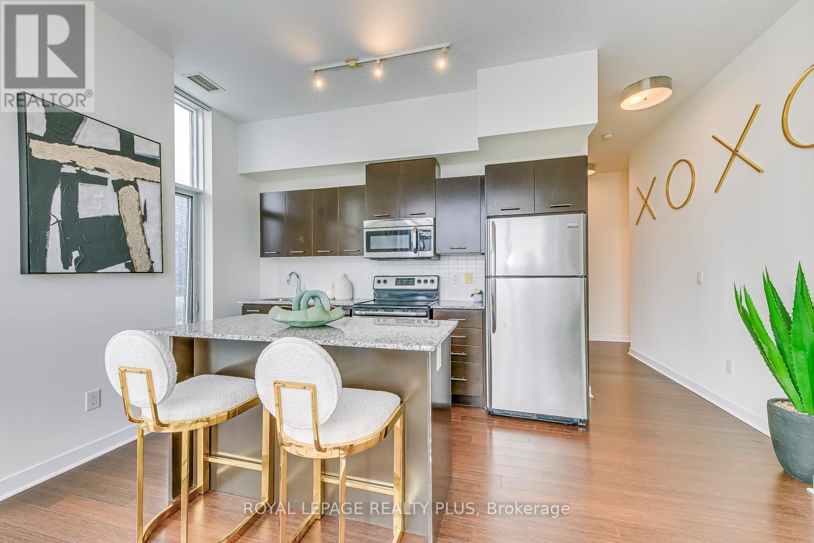 Photo 11 of 2202 365 Prince Of Wales Drive, Mississauga ON