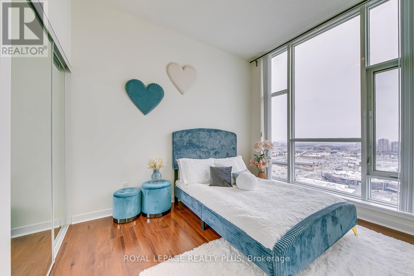 Photo 23 of 2202 365 Prince Of Wales Drive, Mississauga ON
