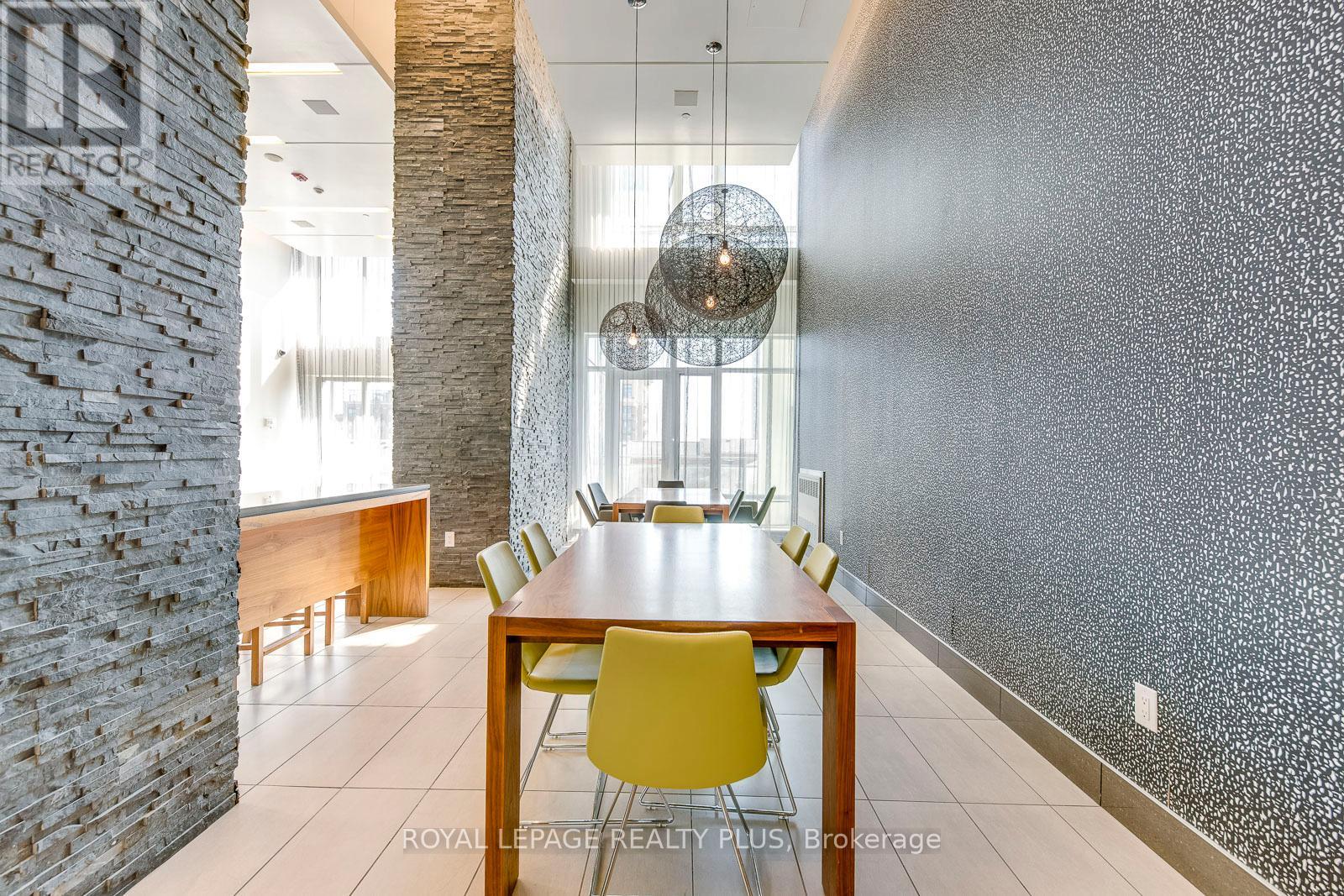Photo 38 of 2202 365 Prince Of Wales Drive, Mississauga ON