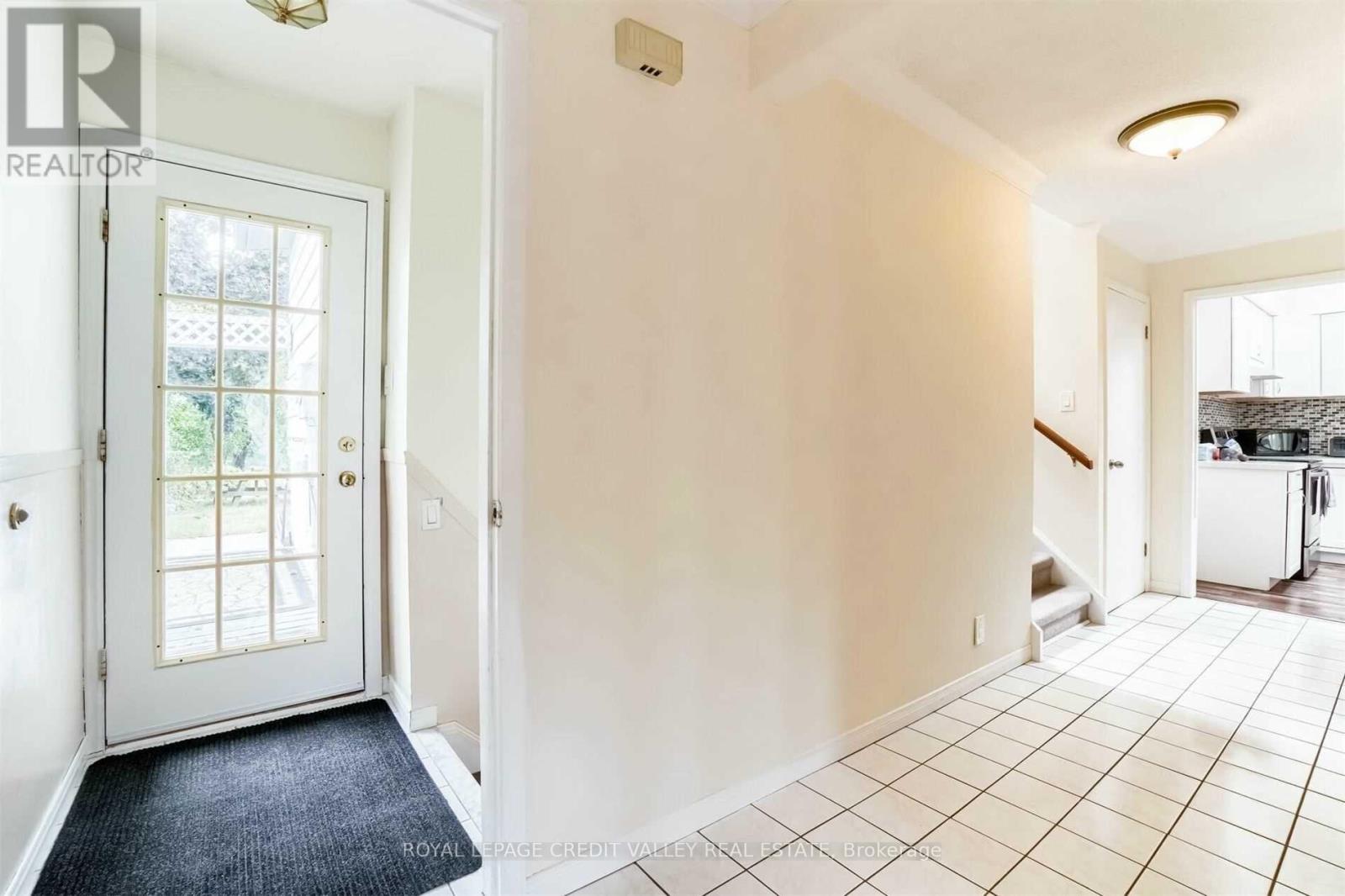 Photo 23 of 20 Glenforest Road, Brampton ON