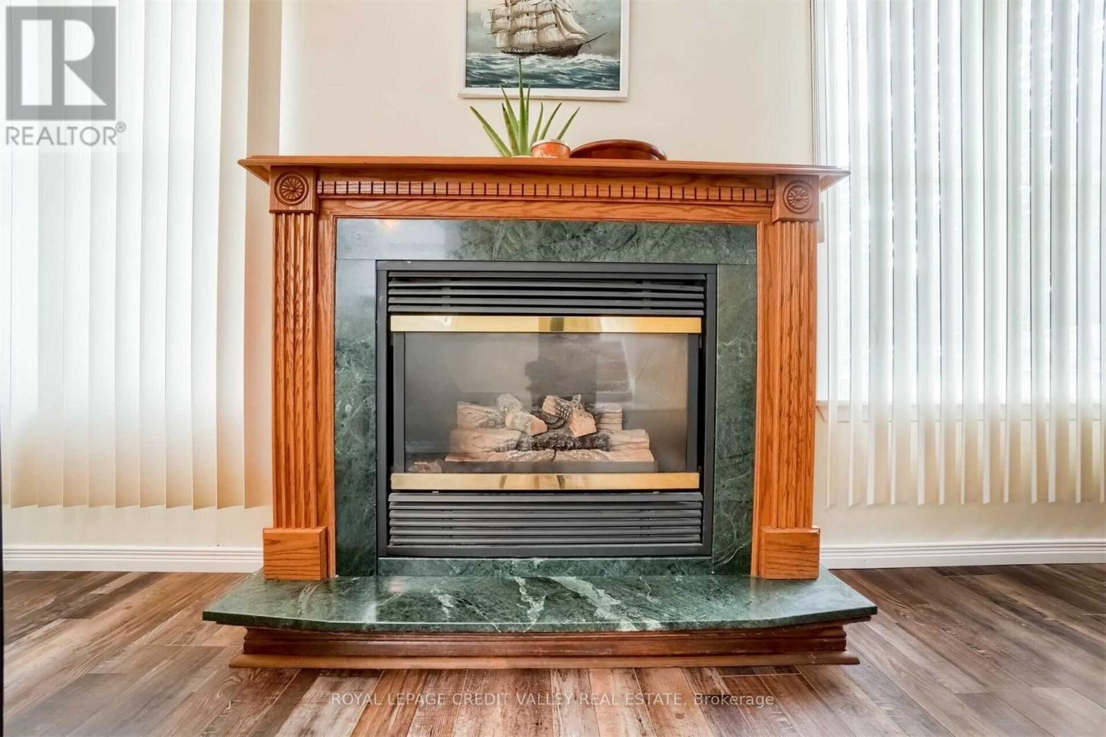 Photo 7 of 20 Glenforest Road, Brampton ON