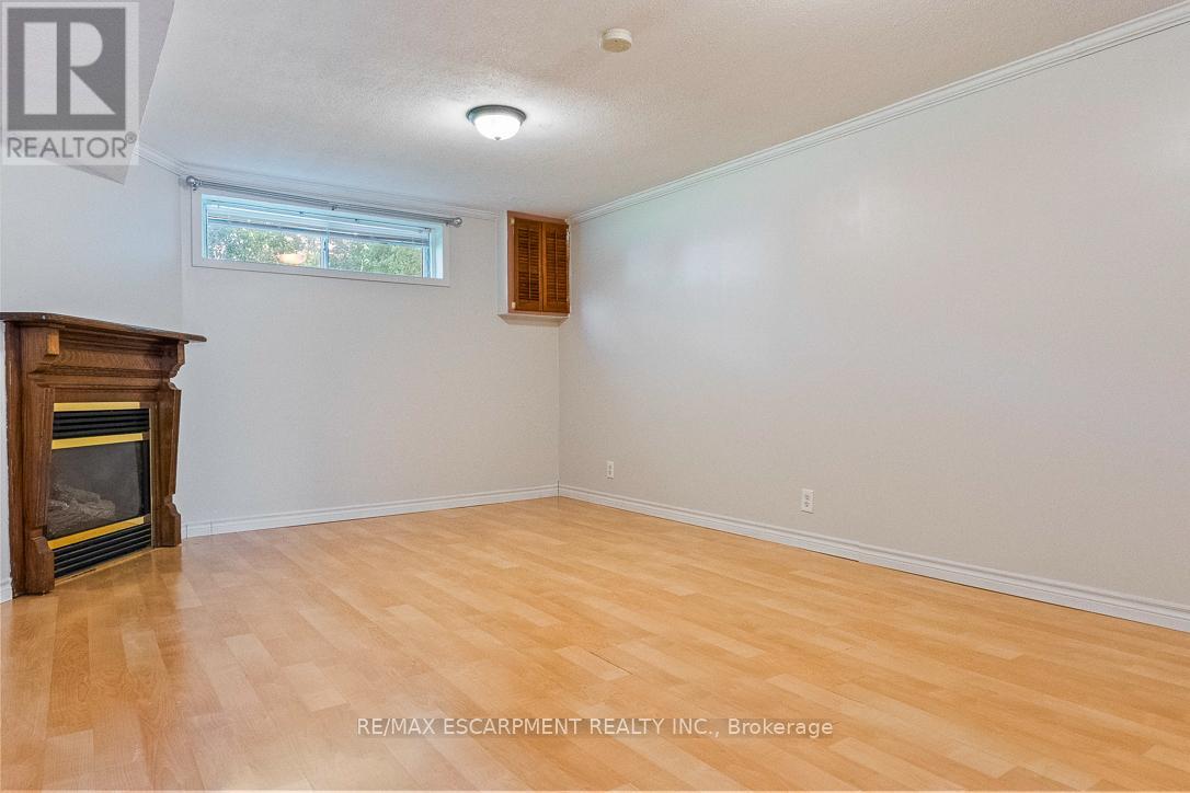 Photo 36 of 2749 Truscott Drive, Mississauga ON
