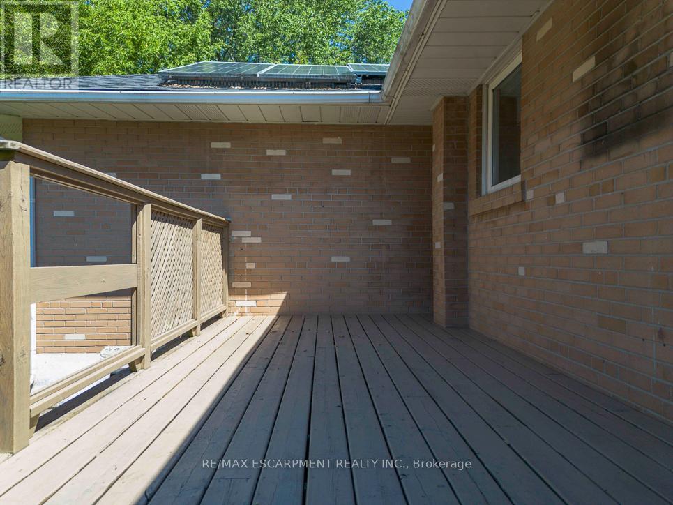 Photo 42 of 2749 Truscott Drive, Mississauga ON