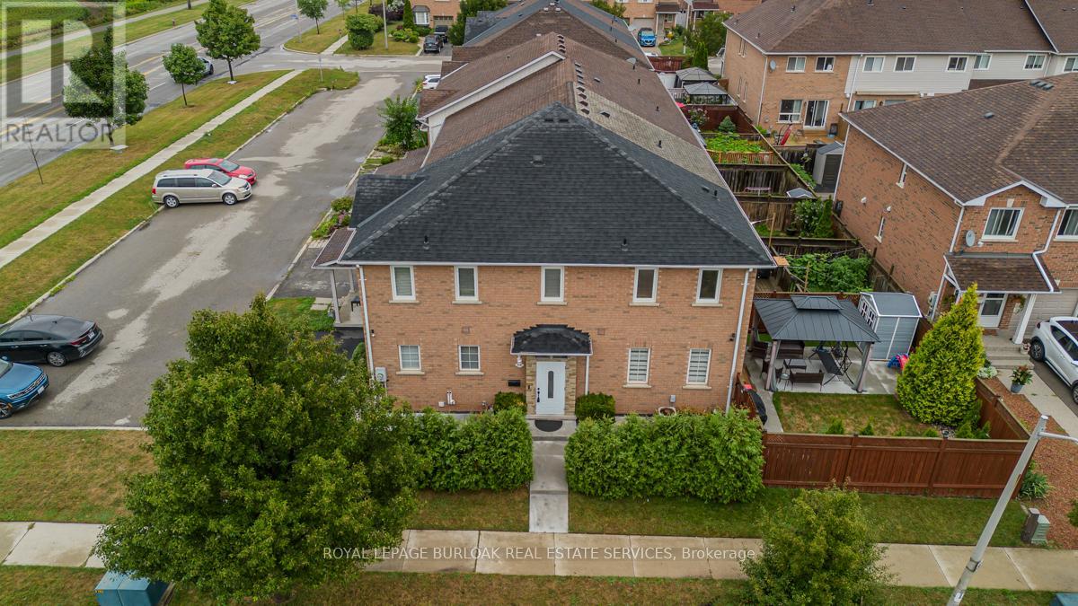 Photo 25 of 4336 Fairview Street, Burlington ON