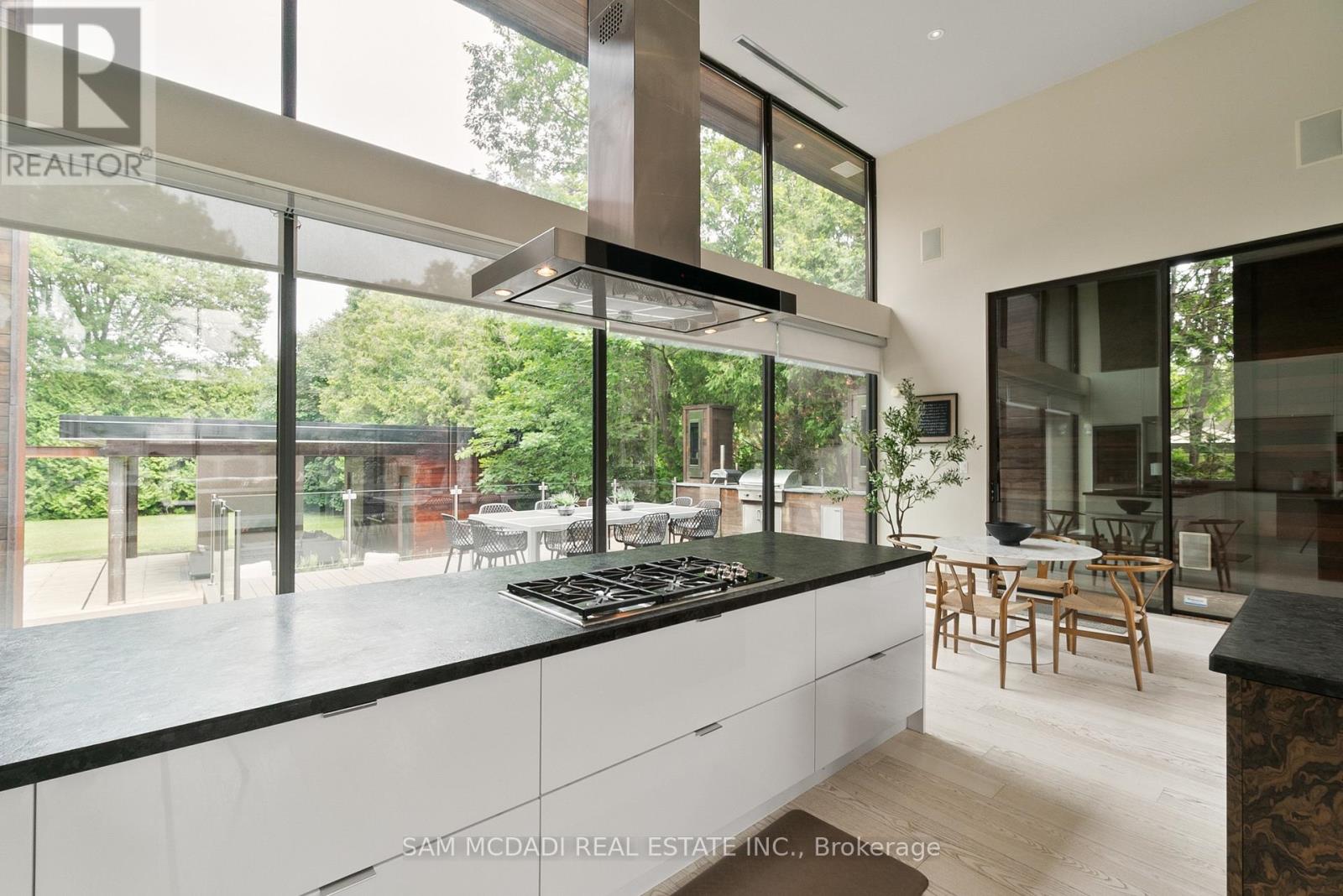 Photo 39 of 1287 Birchview Drive, Mississauga ON