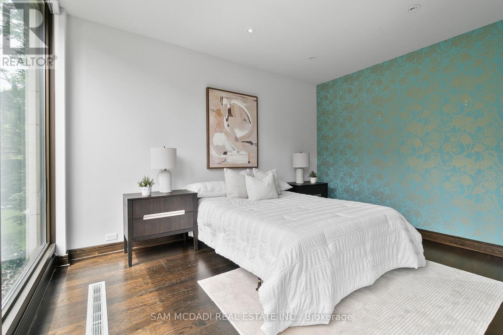 Photo 24 of 1287 Birchview Drive, Mississauga ON
