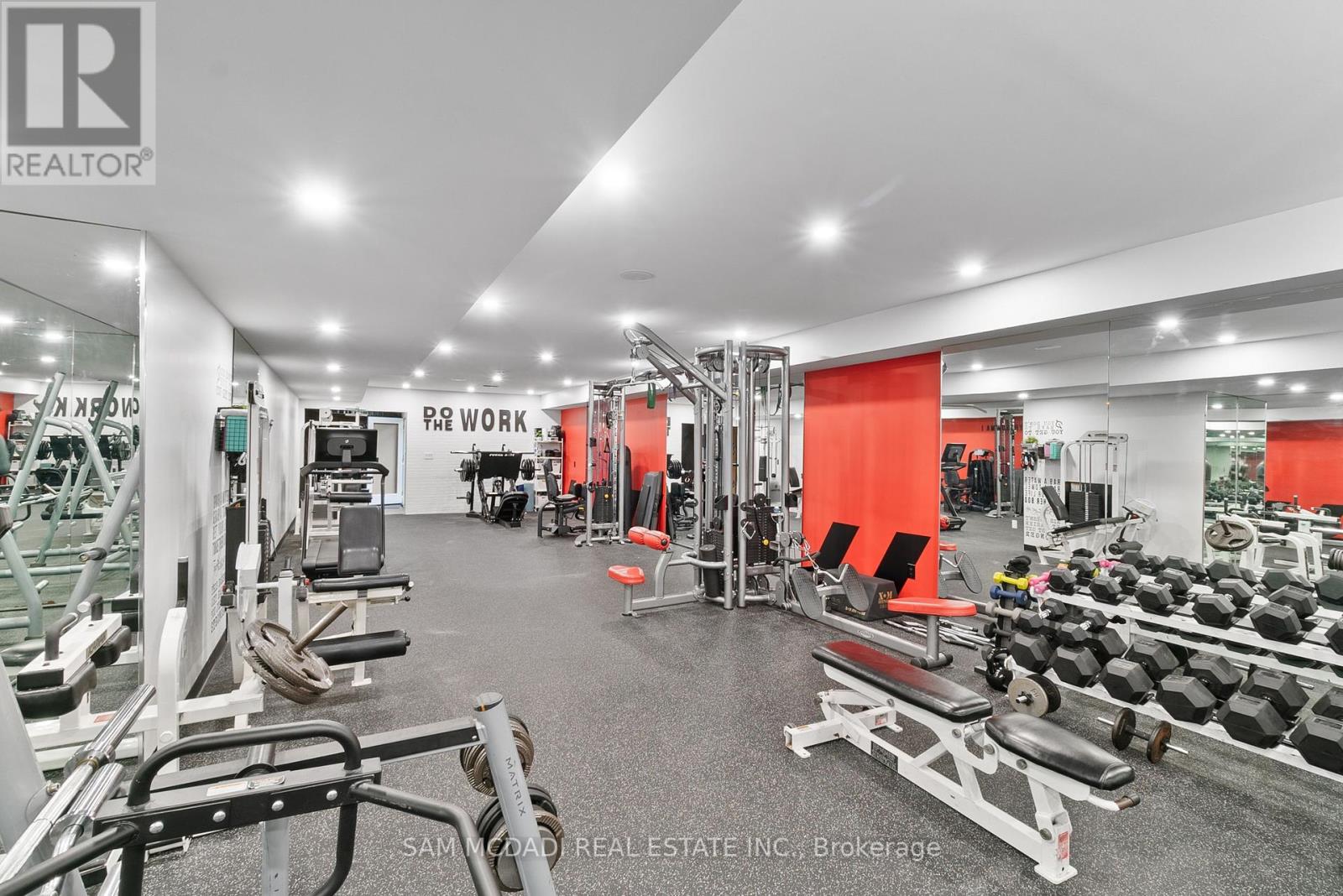Photo 4 of 1287 Birchview Drive, Mississauga ON