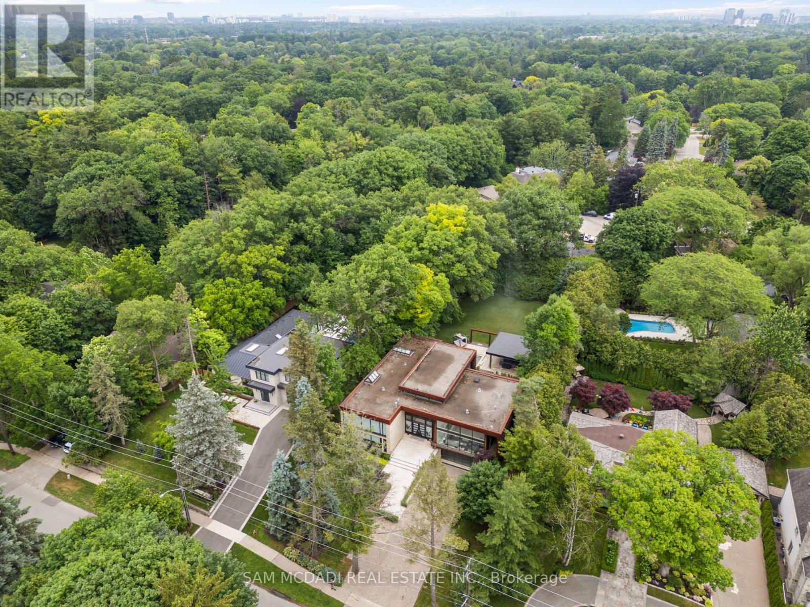 Photo 42 of 1287 Birchview Drive, Mississauga ON
