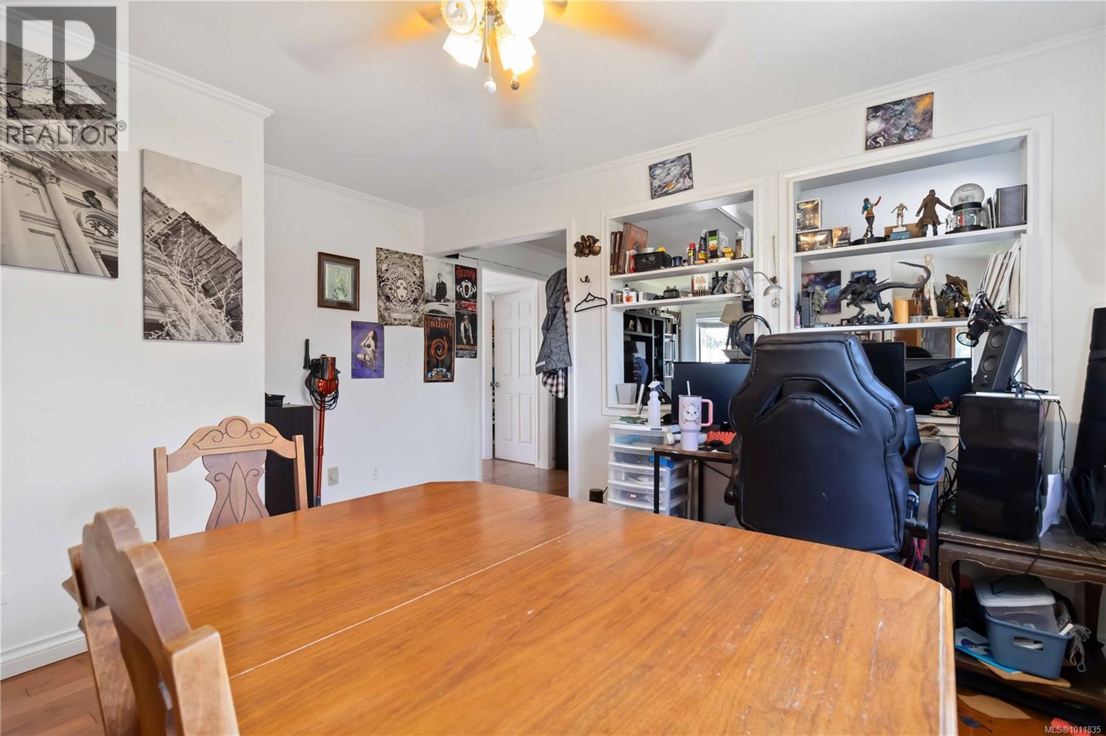 Photo 16 of 4131 Barrington Rd, Saanich BC
