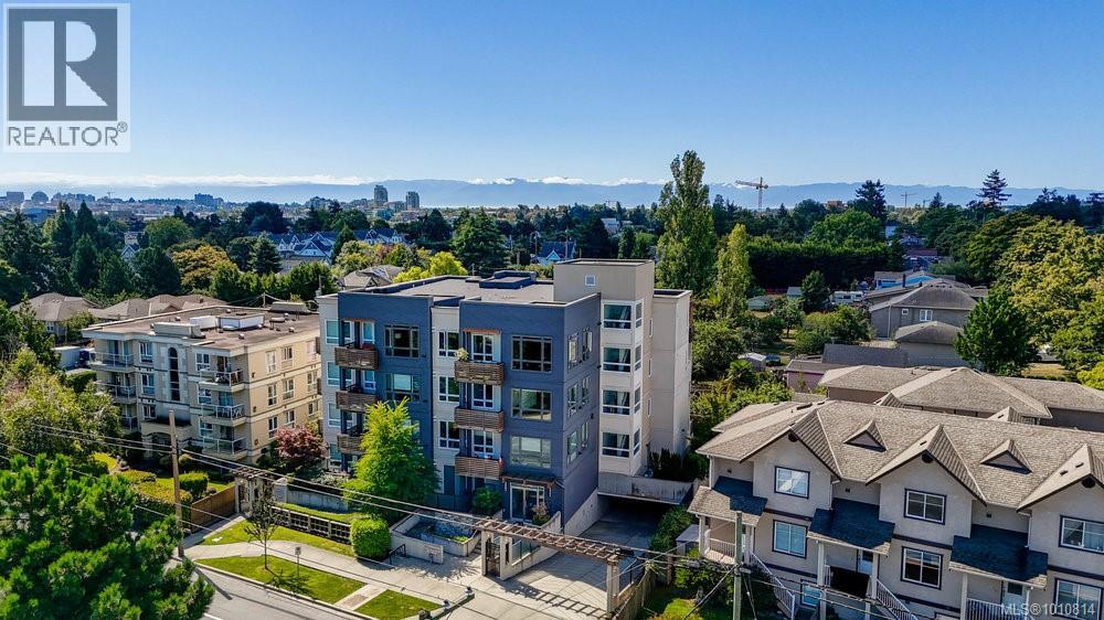 Photo 27 of 301 317 Burnside Rd E, Victoria BC