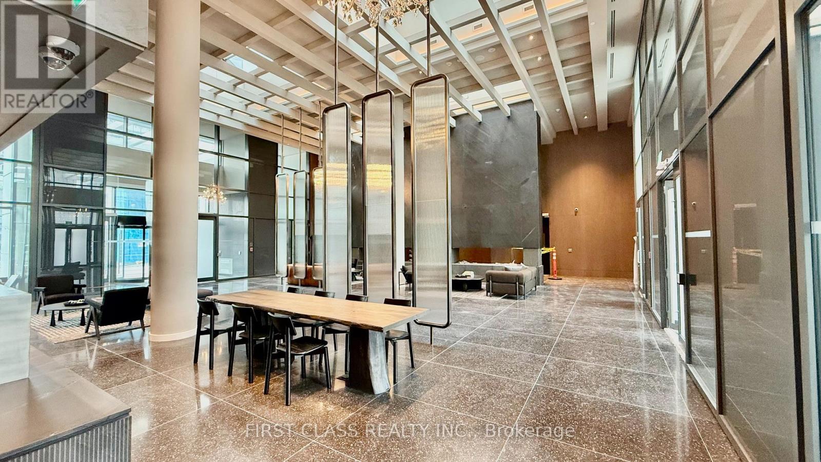 Photo 3 of 2512 28 Interchange Way, Vaughan ON