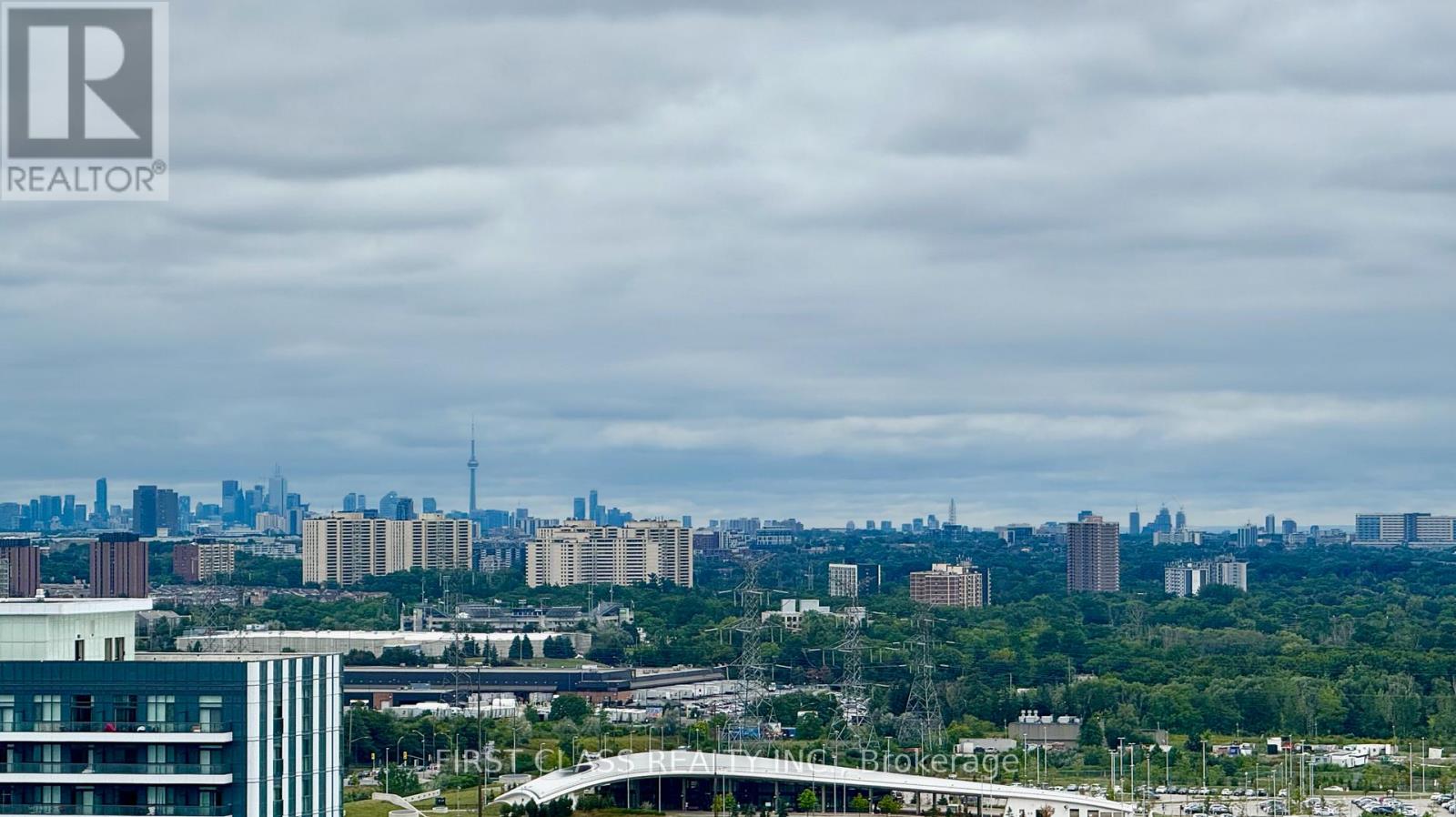 Photo 30 of 2512 28 Interchange Way, Vaughan ON