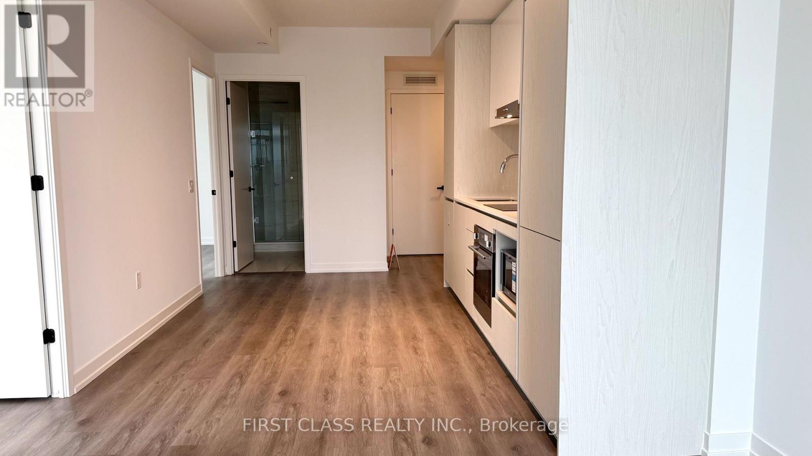 Photo 17 of 2512 28 Interchange Way, Vaughan ON