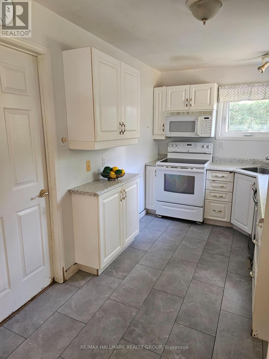 Photo 19 of 155 Macmillan Lane, Ottawa ON